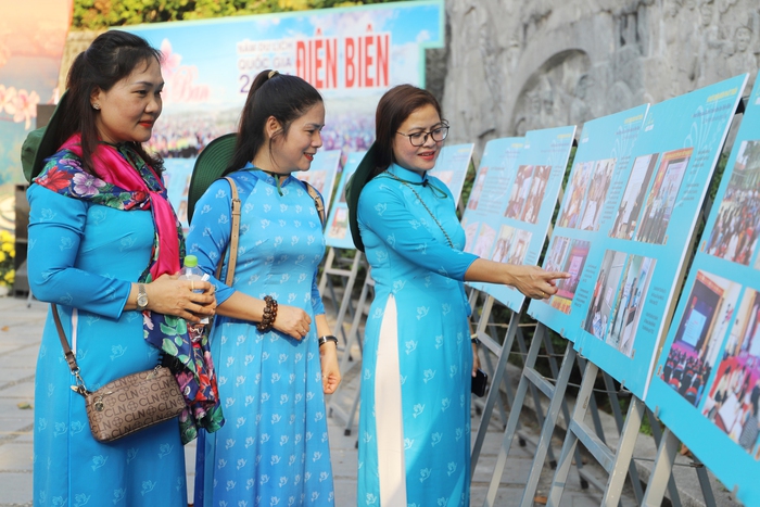 Gần 600 đại biểu phụ nữ cả nước diễu hành "Rực rỡ sắc màu Điện Biên"- Ảnh 12.