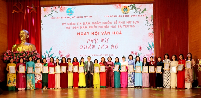 Tưng bừng Ngày hội Văn hóa Phụ nữ quận Tây Hồ- Ảnh 3.