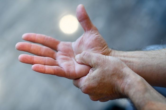 10 tình trạng ở bàn tay có thể là triệu chứng của bệnh tiềm ẩn- Ảnh 3.