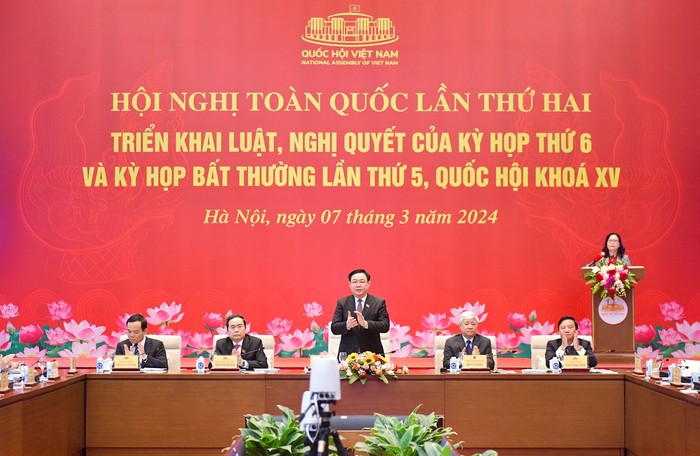 Phó Thủ tướng Trần Lưu Quang: Nghiên cứu để sửa đổi luật Bình đẳng giới- Ảnh 1.