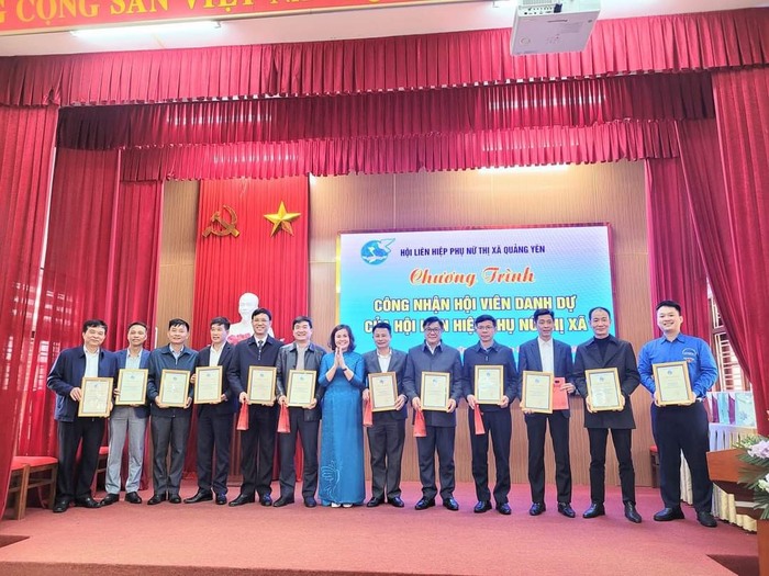 Hội LHPN tỉnh Quảng Ninh chăm lo cho hội viên, phụ nữ và trẻ em có hoàn cảnh đặc biệt khó khăn - Ảnh 4.
