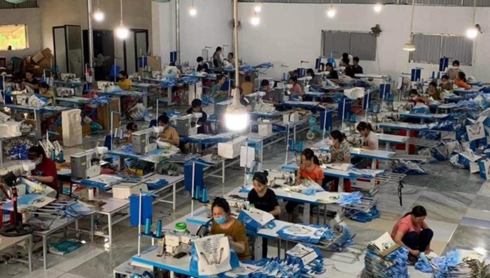Sản xuất túi nilon tự hủy tạo việc làm cho 100 lao động với mức thu nhập 4-6 triệu đồng/người/tháng- Ảnh 1.