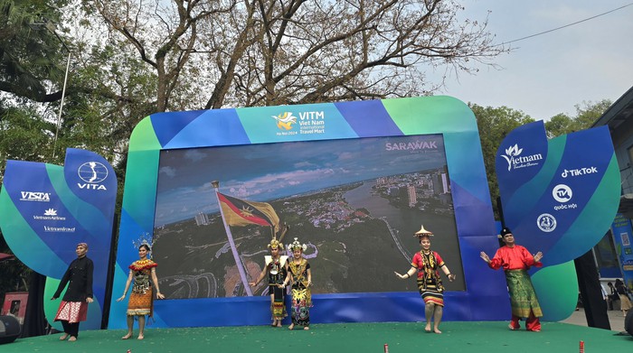 Doanh nghiệp lữ hành "tung chiêu" hút khách tại Hội chợ Du lịch Quốc tế Việt Nam 2024- Ảnh 15.
