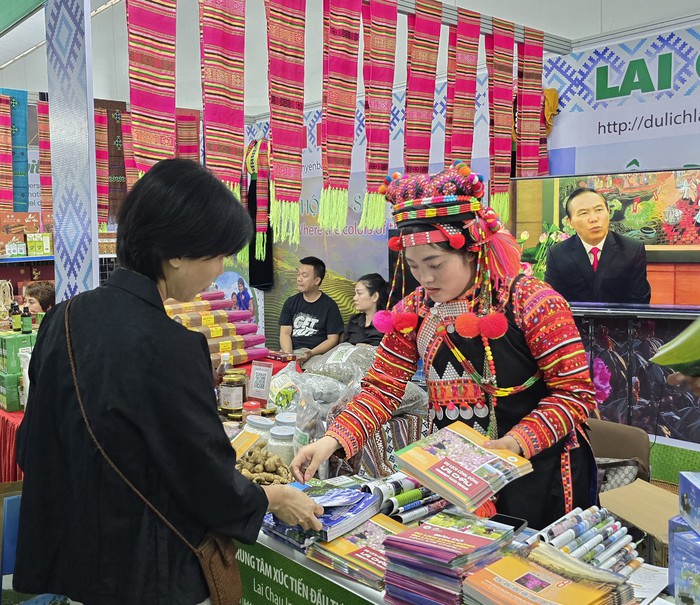 Doanh nghiệp lữ hành "tung chiêu" hút khách tại Hội chợ Du lịch Quốc tế Việt Nam 2024- Ảnh 8.