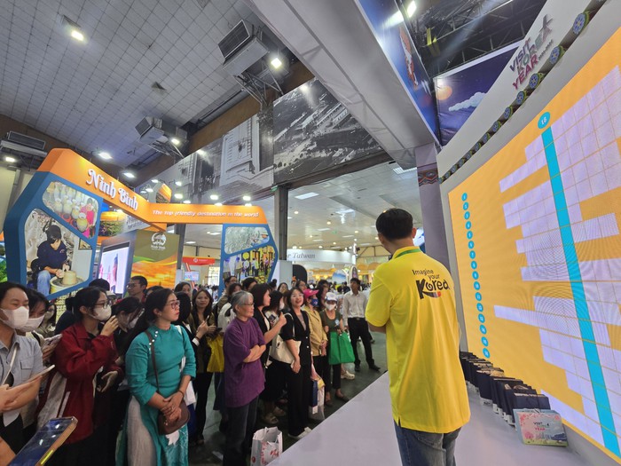 Doanh nghiệp lữ hành "tung chiêu" hút khách tại Hội chợ Du lịch Quốc tế Việt Nam 2024- Ảnh 4.