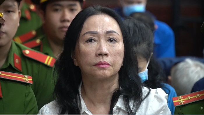 Clip: Toàn cảnh phiên tòa tuyên án vụ Vạn Thịnh Phát, tuyên án tử hình Trương Mỹ Lan- Ảnh 1.