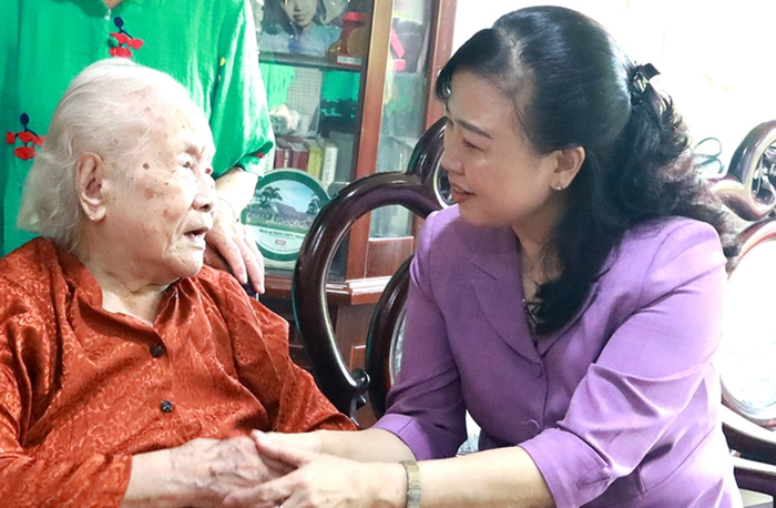 Bà Doãn Ngọc Trâm, mẹ liệt sĩ Đặng Thùy Trâm qua đời ở tuổi 100- Ảnh 1.