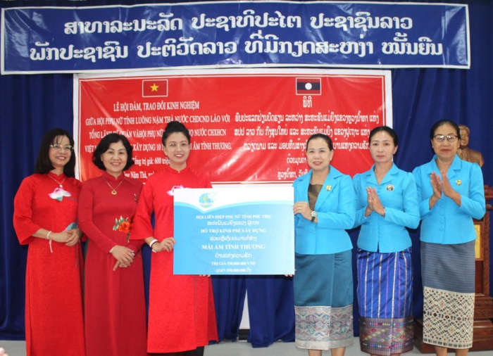 Hội LHPN tỉnh Phú Thọ thăm hữu nghị Hội LHPN tỉnh Luông Nậm Thà (Lào)- Ảnh 2.