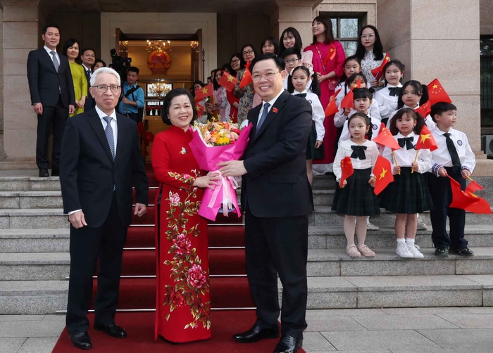 Hình ảnh về hoạt động của Chủ tịch Quốc hội Vương Đình Huệ trong chuyến thăm chính thức Trung Quốc- Ảnh 12.