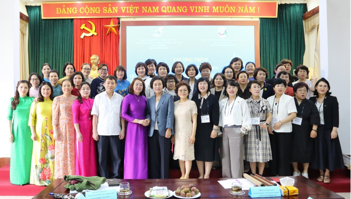 Hội LHPN tỉnh Bắc Ninh giao lưu, trao đổi kinh nghiệm với Hiệp hội Phụ nữ Hàn Quốc- Ảnh 2.