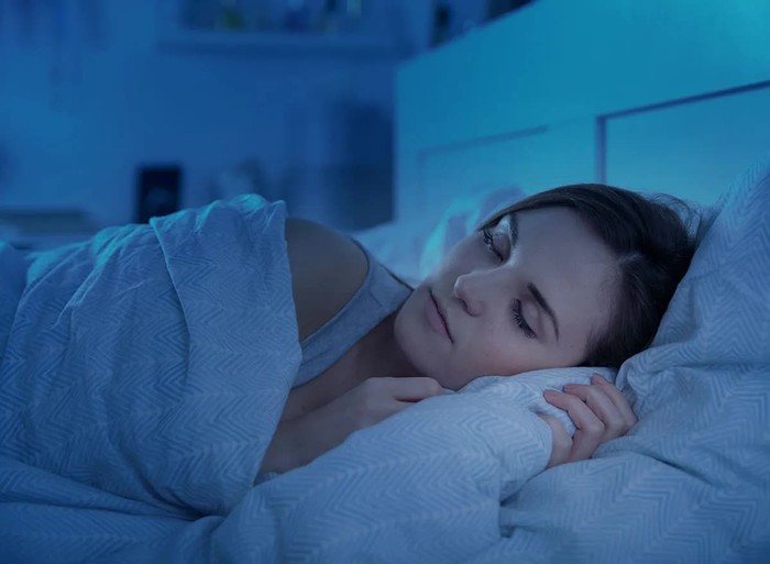 10 điều bạn không nên làm sau 10 giờ tối để tránh ảnh hưởng đến giấc ngủ- Ảnh 4.