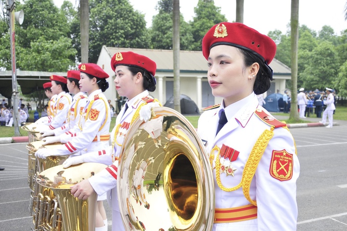 Lần đầu tiên khối Quân nhạc nữ tham gia diễu binh- Ảnh 9.