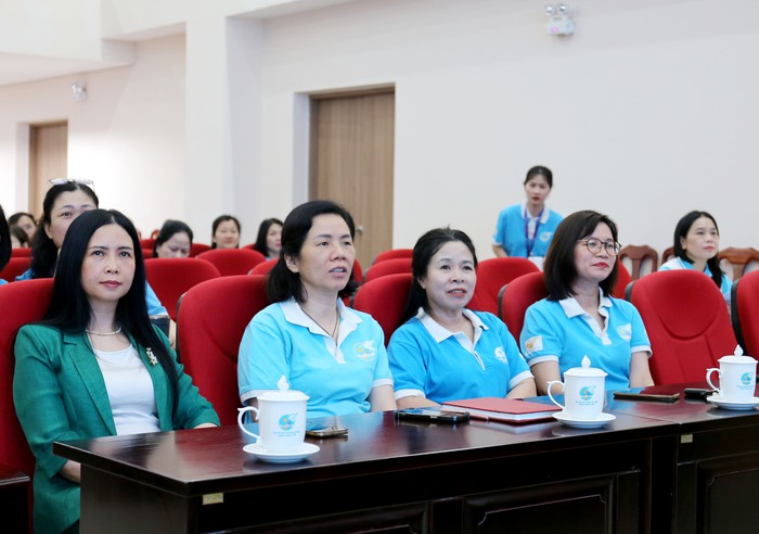 Đảng ủy Cơ quan Trung ương Hội LHPN Việt Nam hướng về Điện Biên Phủ- Ảnh 2.