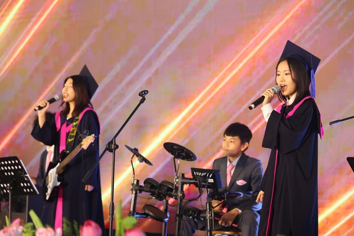 TH School: Lễ bế giảng mở ra cánh cửa tương lai- Ảnh 7.