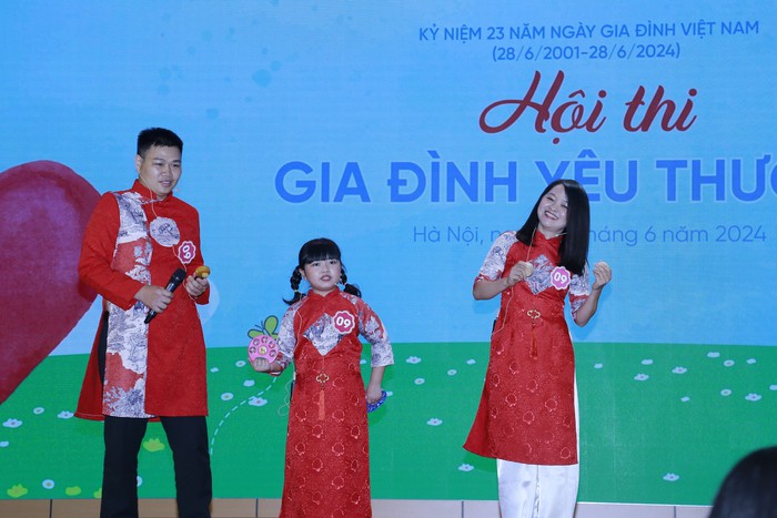 Hội thi "Gia đình yêu thương" tạo sân chơi vui vẻ, gắn kết cho công đoàn viên- Ảnh 7.