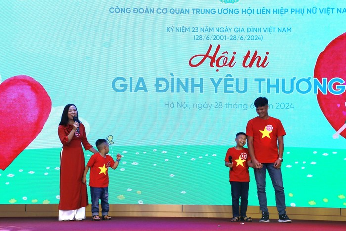 Hội thi "Gia đình yêu thương" tạo sân chơi vui vẻ, gắn kết cho công đoàn viên- Ảnh 3.