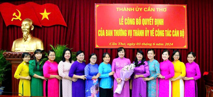 Điều động, bổ nhiệm Chủ tịch Hội LHPN Cần Thơ giữ chức Trưởng Ban Dân vận Thành uỷ- Ảnh 2.