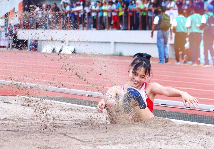 Cô gái Hải Phòng nhan sắc 