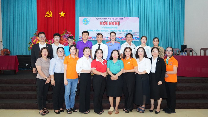 Thạnh Trị (Sóc Trăng): Tập huấn phát triển năng lực thực hiện bình đẳng giới cho cán bộ xã, thị trấn- Ảnh 2.