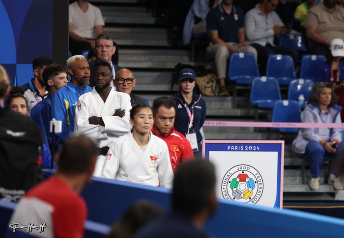 Hình ảnh gây xúc động của Hoàng Thị Tình tại Olympic Paris- Ảnh 2.