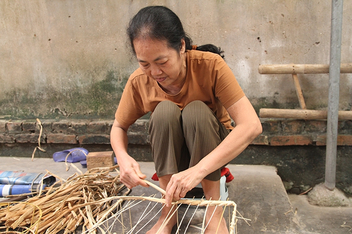 Nghề đan bèo tây tạo việc làm lúc nông nhàn cho lao động nữ ở Thái Bình- Ảnh 2.