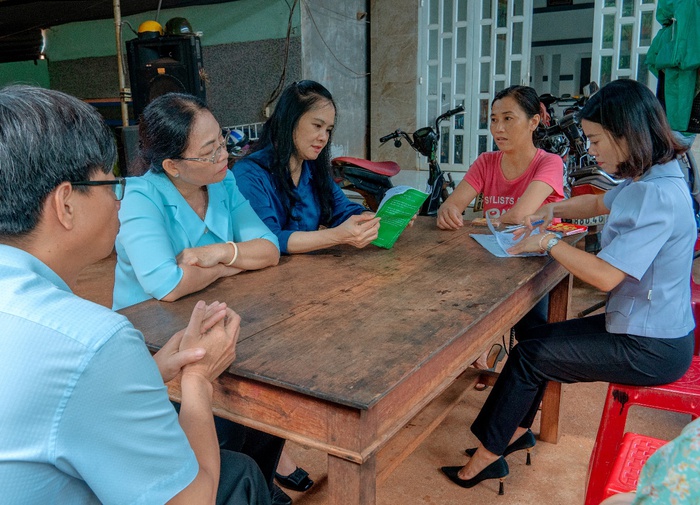 Hội LHPN Việt Nam gắn kết chặt chẽ nguồn vốn tín dụng chính sách với các chương trình mục tiêu quốc gia, đề án của Chính phủ- Ảnh 4.