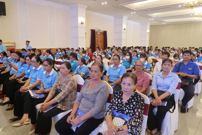 Thêm kiến thức phòng, chống mua bán người trên không gian mạng cho phụ nữ và thanh niên- Ảnh 2.