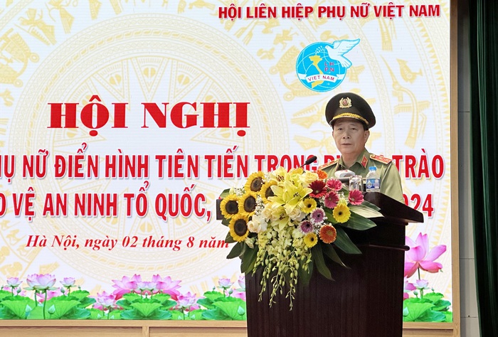 Biểu dương 31 tập thể và 35 phụ nữ điển hình tiên tiến trong phong trào "Toàn dân bảo vệ an ninh Tổ quốc" - Ảnh 1.