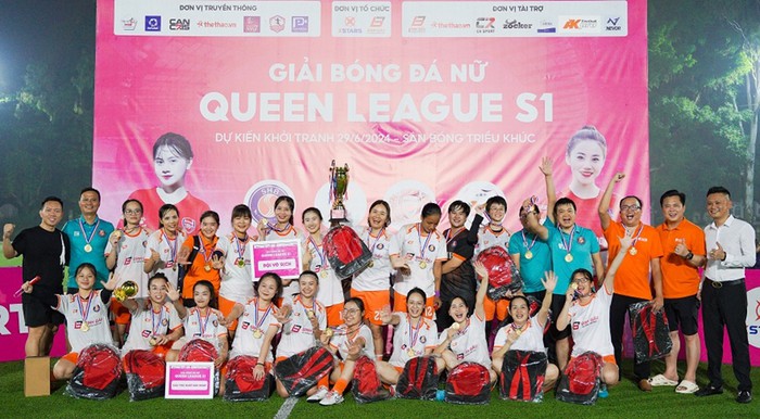 Câu chuyện về đội bóng nữ ngân hàng vô địch Queen League 2024 - Ảnh 1.