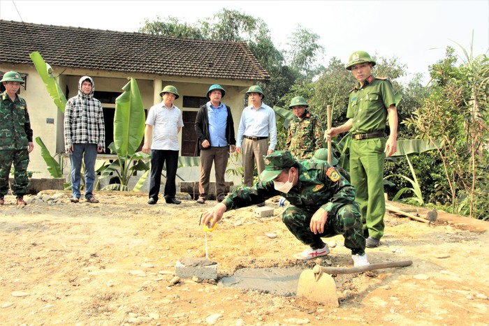 Khi người Thái, người Khơ Mú từ bỏ canh tác "chọc lỗ tra hạt"- Ảnh 1.