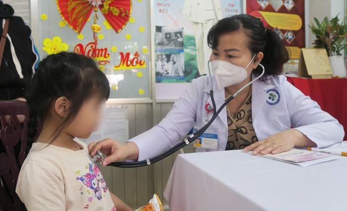 TPHCM triển khai chiến dịch tiêm vaccine sởi- Ảnh 2.