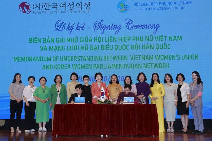 Những hình ảnh ấn tượng tại Diễn đàn Phụ nữ Việt Nam - Hàn Quốc lần thứ 11- Ảnh 8. Những hình ảnh ấn tượng tại Diễn đàn Phụ nữ Việt Nam - Hàn Quốc lần thứ 11- Ảnh 8.