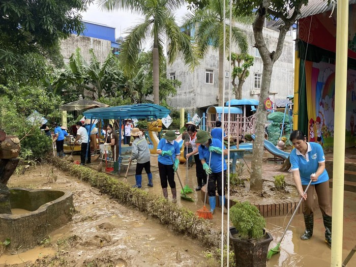 Thái Nguyên: Hội viên phụ nữ chung tay khắc phục hậu quả ngập lụt- Ảnh 8.