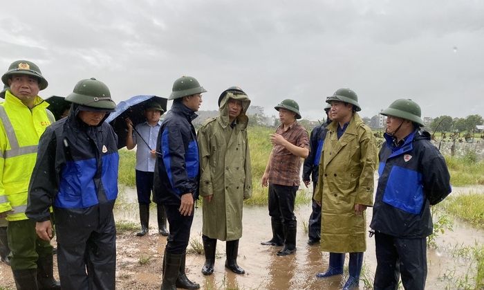 Lãnh đạo tỉnh Bắc Ninh chỉ đạo phương án thoát nước trong khu công nghiệp- Ảnh 3.