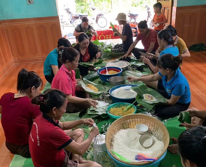 Tuyên Quang: Hội viên phụ nữ tích cực tham gia khắc phục hậu quả bão số 3- Ảnh 9.