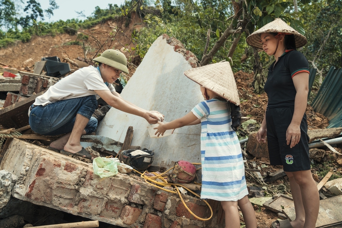 UNICEF: Khoảng 2 triệu trẻ em đã bị gián đoạn học tập, cần hỗ trợ tâm lý sau cơn bão số 3- Ảnh 2.