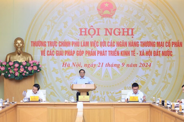 Thủ tướng đề nghị các ngân hàng thương mại cổ phần chia sẻ vấn đề lãi suất, hỗ trợ người dân, doanh nghiệp- Ảnh 1.