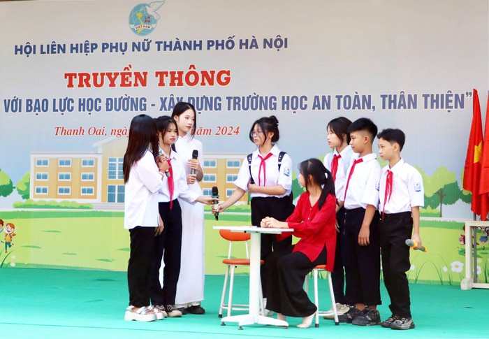 Tỷ lệ học sinh bạo lực học đường liên quan đến bạo lực gia đình là rất lớn- Ảnh 1.