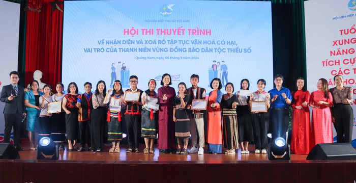 Hội thi thuyết trình nhận diện, xóa bỏ tập tục văn hóa có hại vùng đồng bào dân tộc thiểu số- Ảnh 1.