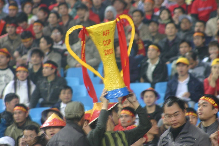 Nhìn lại chiến thắng AFF Cup 2008 của ĐT Việt Nam trước Thái Lan trên sân nhà- Ảnh 1.