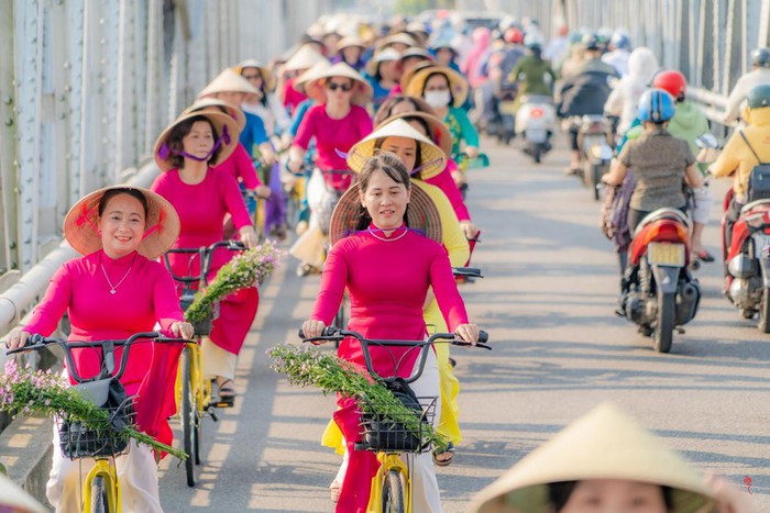 Hội LHPN Việt Nam phát động "Tuần lễ Áo dài" và đồng diễn dân vũ từ ngày 1/3 đến 8/3/2025 trên toàn quốc- Ảnh 1.