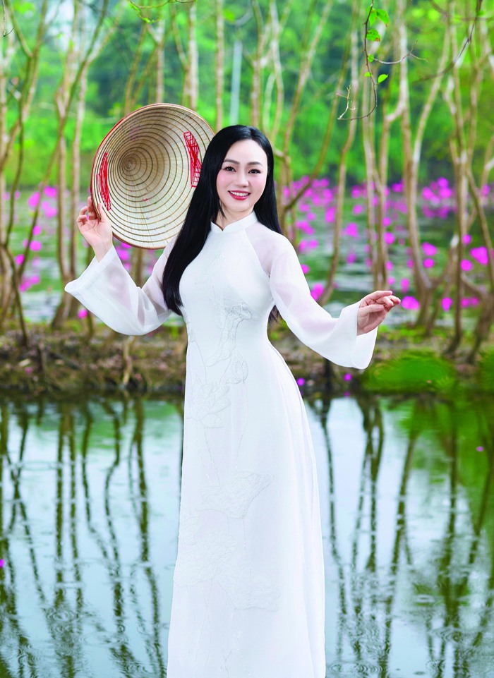 NSƯT Hoài Anh: Trọn tình yêu với múa và nghệ thuật truyền thống- Ảnh 1. NSƯT Hoài Anh: Trọn tình yêu với múa và nghệ thuật truyền thống- Ảnh 1.