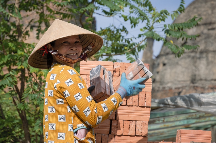 Những lò gạch trăm tuổi vẫn đỏ lửa mỗi ngày ở Vĩnh Long- Ảnh 5.