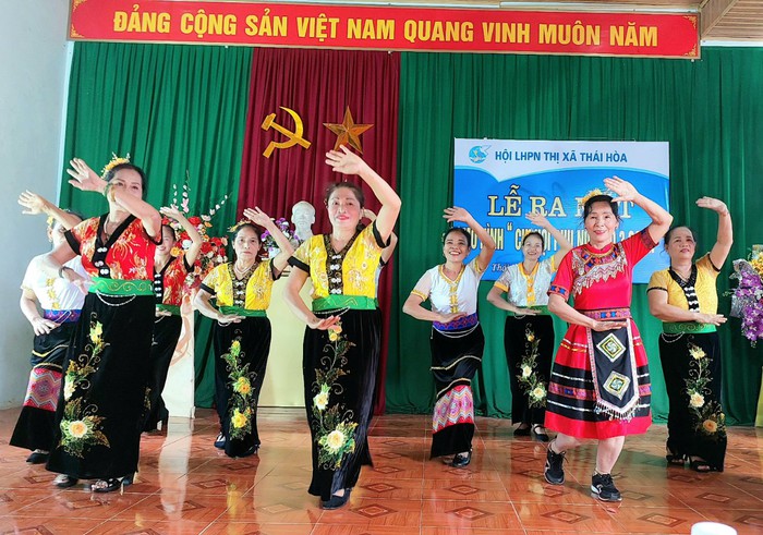 Hành trình bền bỉ 15 năm thực hiện Cuộc vận động “Xây dựng gia đình 5 không, 3 sạch”- Ảnh 1.