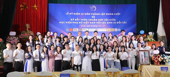 Bốn yếu tố quyết định sự phát triển Khoa Luật, Học viện Phụ nữ Việt Nam- Ảnh 2.