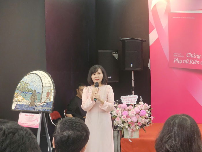 58 câu chuyện song ngữ Việt - Anh về những phụ nữ kiên cường- Ảnh 1.