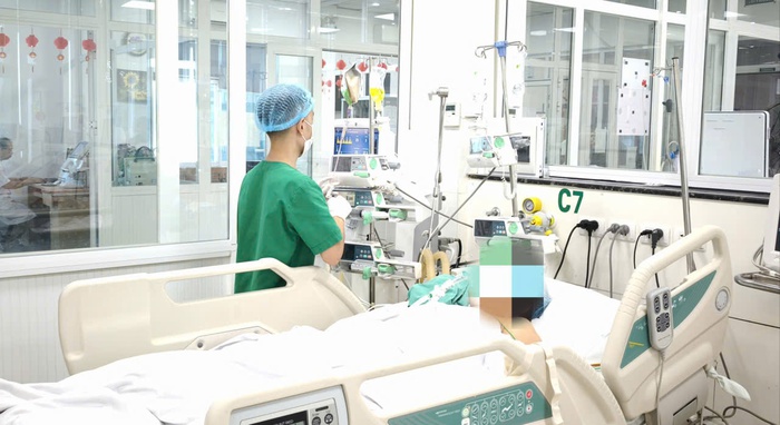 Sốt xuất huyết Dengue nặng gia tăng, nhiều ca sốc nguy kịch- Ảnh 2. Sốt xuất huyết Dengue nặng gia tăng, nhiều ca sốc nguy kịch- Ảnh 2.
