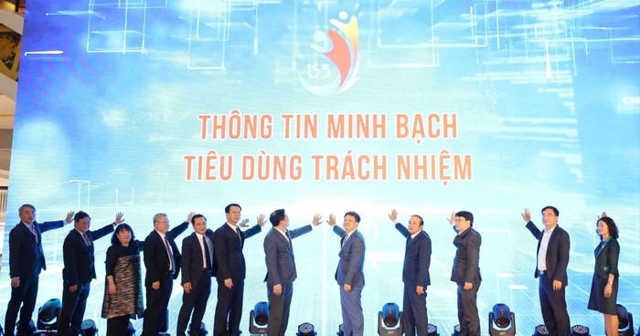 Từ minh bạch thông tin đến tiêu dùng trách nhiệm: Nền tảng của niềm tin số Việt Nam- Ảnh 2. Từ minh bạch thông tin đến tiêu dùng trách nhiệm: Nền tảng của niềm tin số Việt Nam- Ảnh 2.