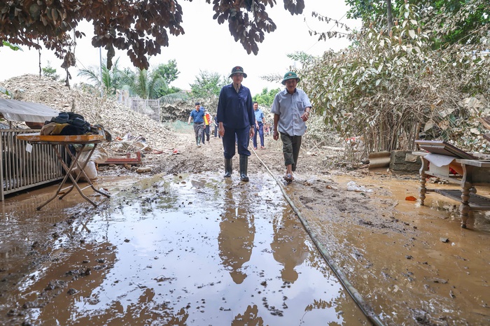 Phó Chủ tịch UBTƯ MTTQ Việt Nam Hà Thị Nga thăm hỏi và trao hỗ trợ nhân dân tỉnh Thái Nguyên- Ảnh 1. Phó Chủ tịch UBTƯ MTTQ Việt Nam Hà Thị Nga thăm hỏi và trao hỗ trợ nhân dân tỉnh Thái Nguyên- Ảnh 1.
