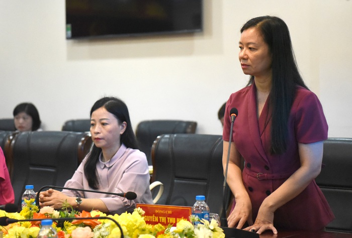 Lãnh đạo Hội LHPN Việt Nam thăm, tặng quà phụ nữ và trẻ em vùng lũ tại Thái Nguyên- Ảnh 1.